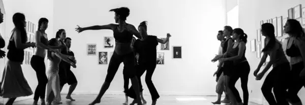 banner_odin_cantando_y_danzando_con_el_viento